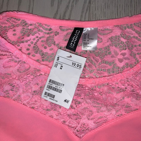 H&M peplum top - Picture 2 of 3